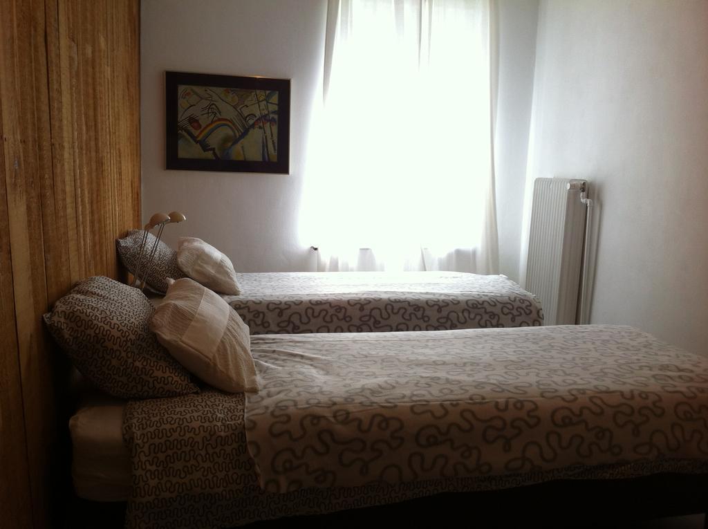Guest House Backhouse Bruxelas Exterior foto